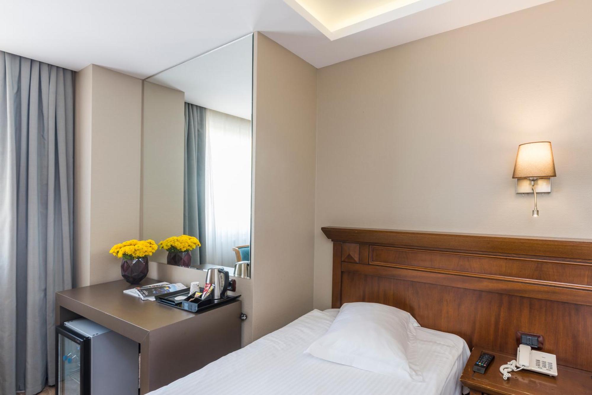 Semsan Hotel Istanbul Eksteriør billede